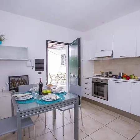 Casa Bianca Aparthotel