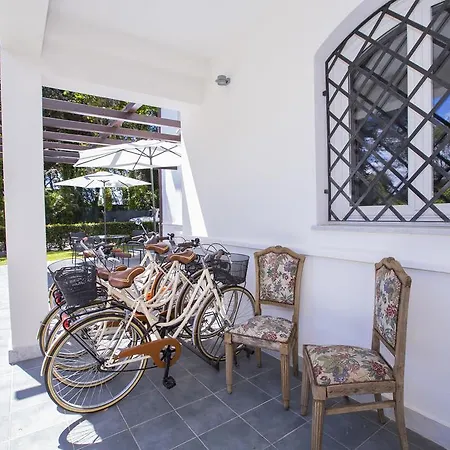 Aparthotel Casa Bianca *