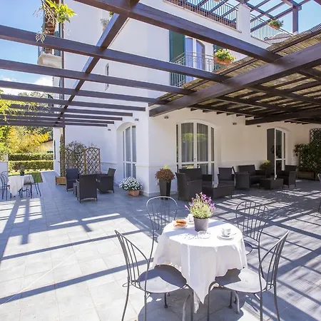 Casa Bianca Marina di Massa
