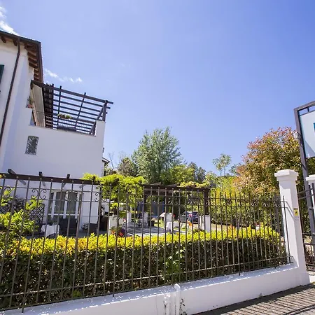 Casa Bianca מלון דירות *