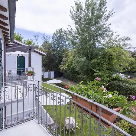 Casa Bianca Marina di Massa